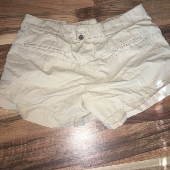 Banana Republic Heritage Womens Shorts - Size 6 - Picture 5 of 6